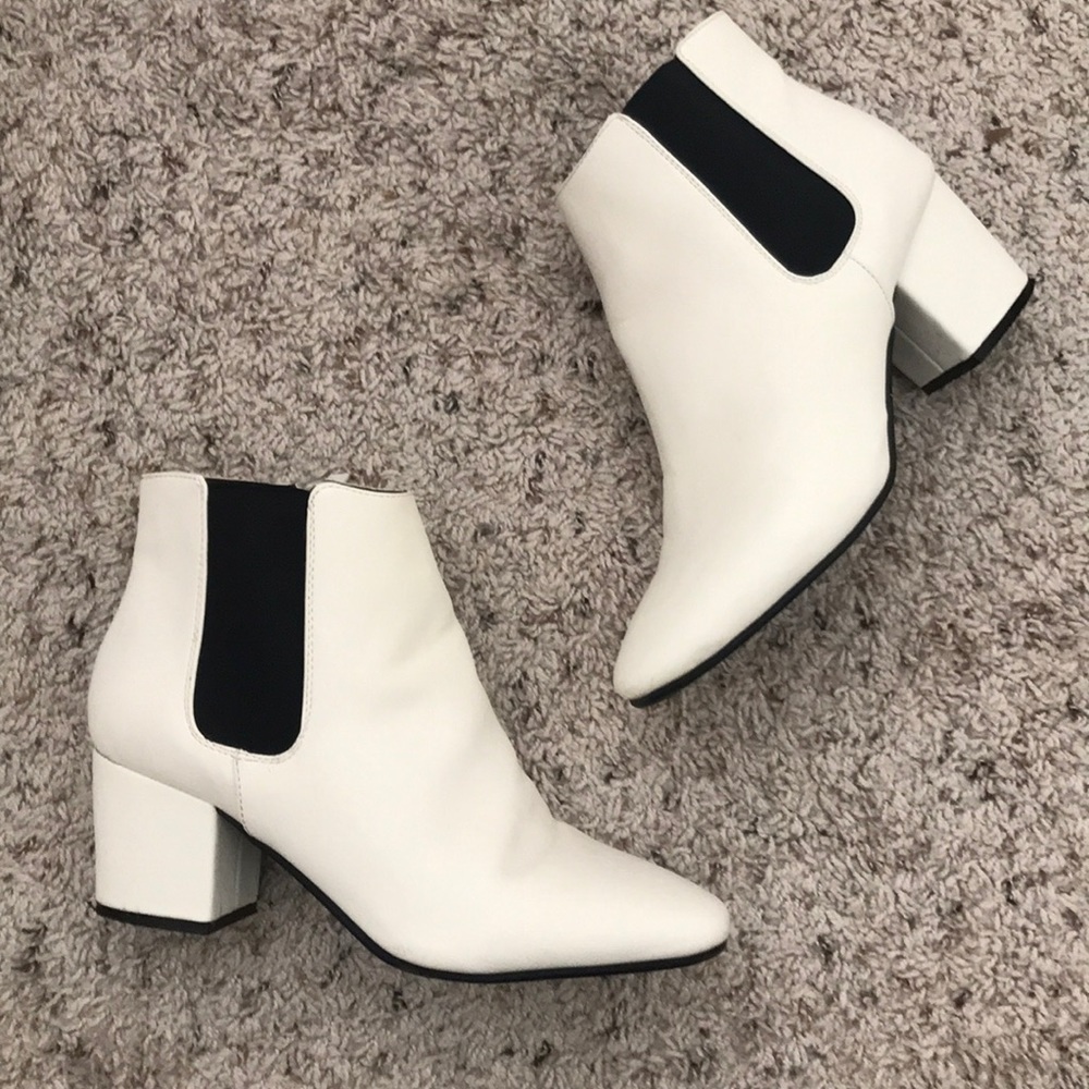 Boutique Chelsea Style White Booties